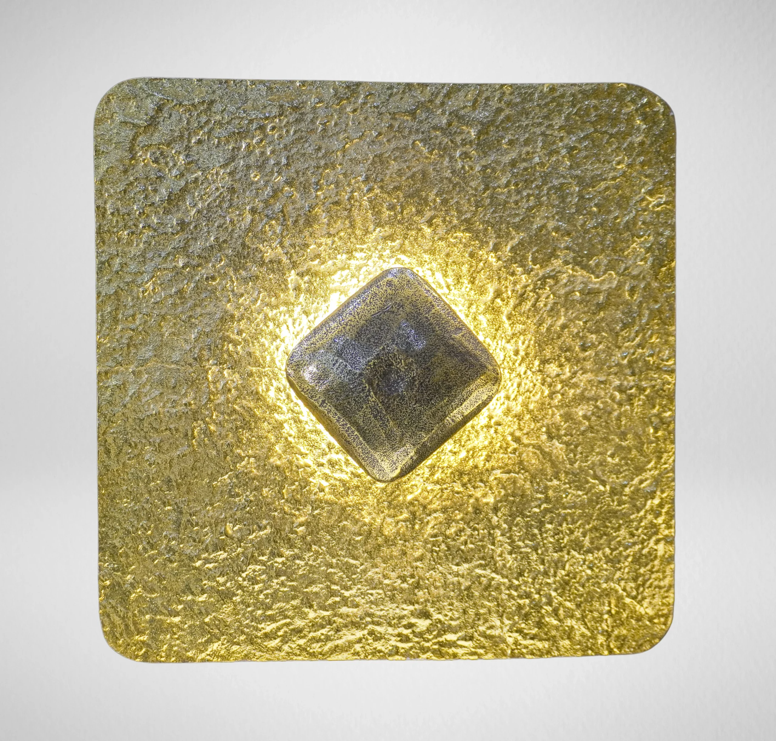 Homfye Golden Texture Square Wall Light – 14×3.5×14.5 Inch